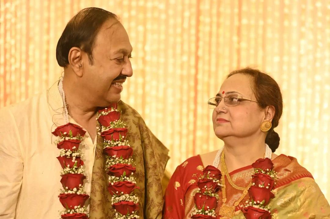 Mr._&_Mrs._Chatterjee's_46th_anniversary_thumb